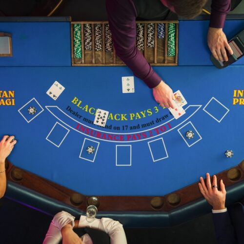 Jakie są układy kart w pokerze?