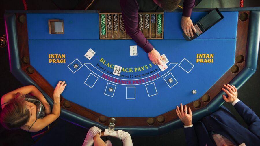 Jakie są układy kart w pokerze?